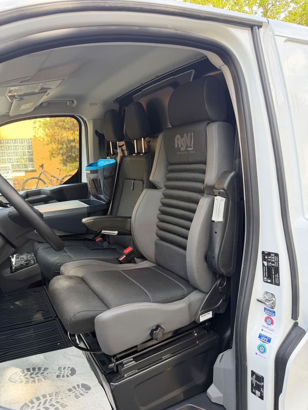 Ford Custom für Johnson Controls 