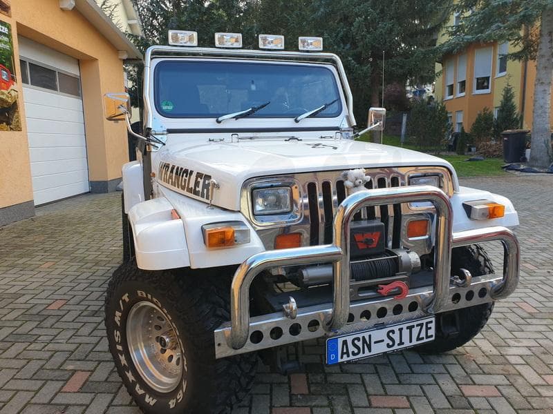 Jeep Wrangler YS
