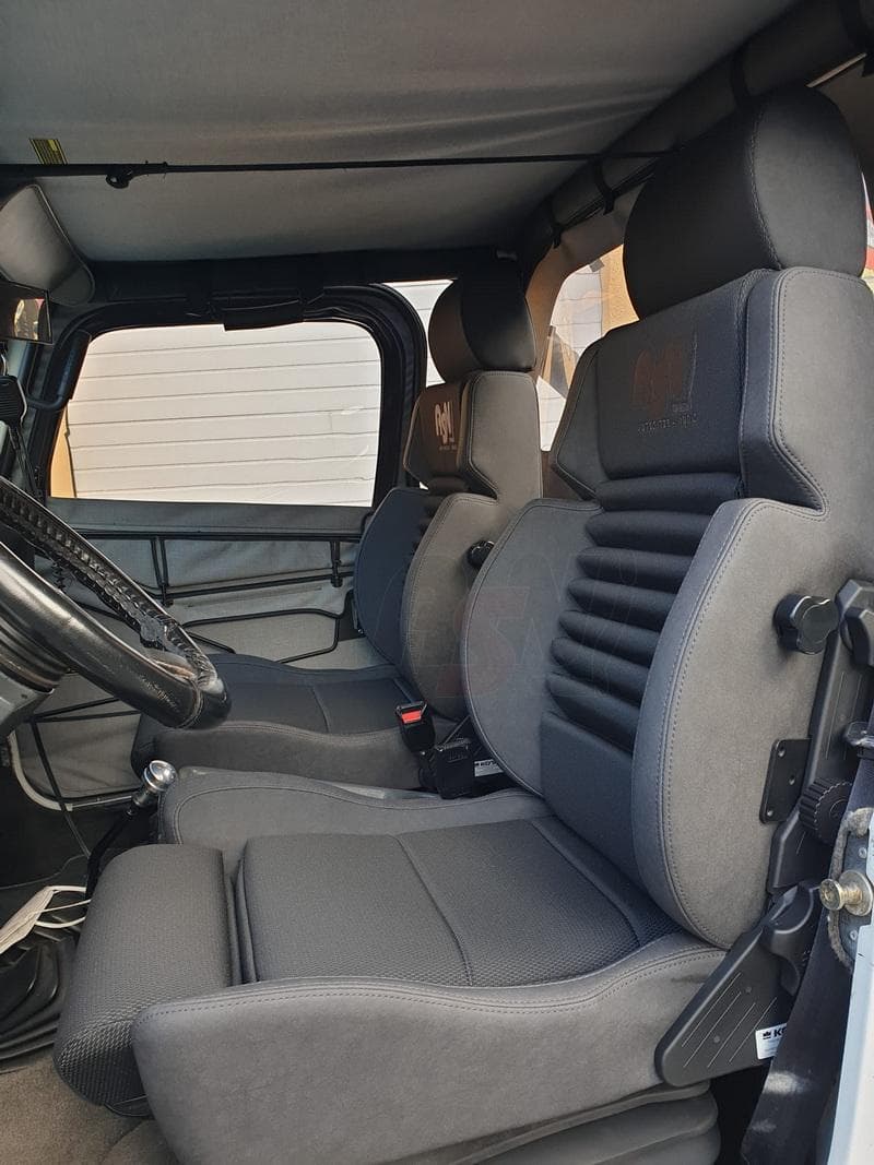 Jeep Wrangler YS