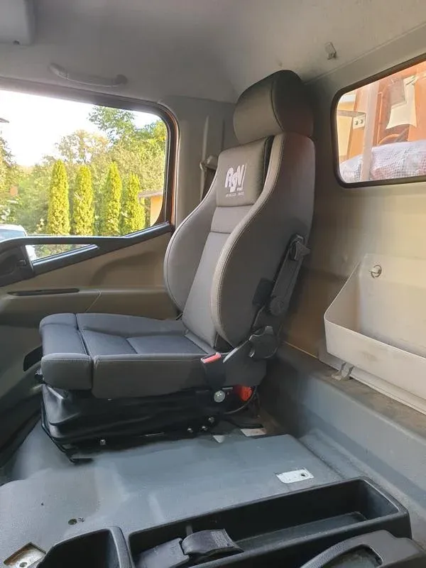 Müllfahrzeug – Mitsubishi FUSO Canter