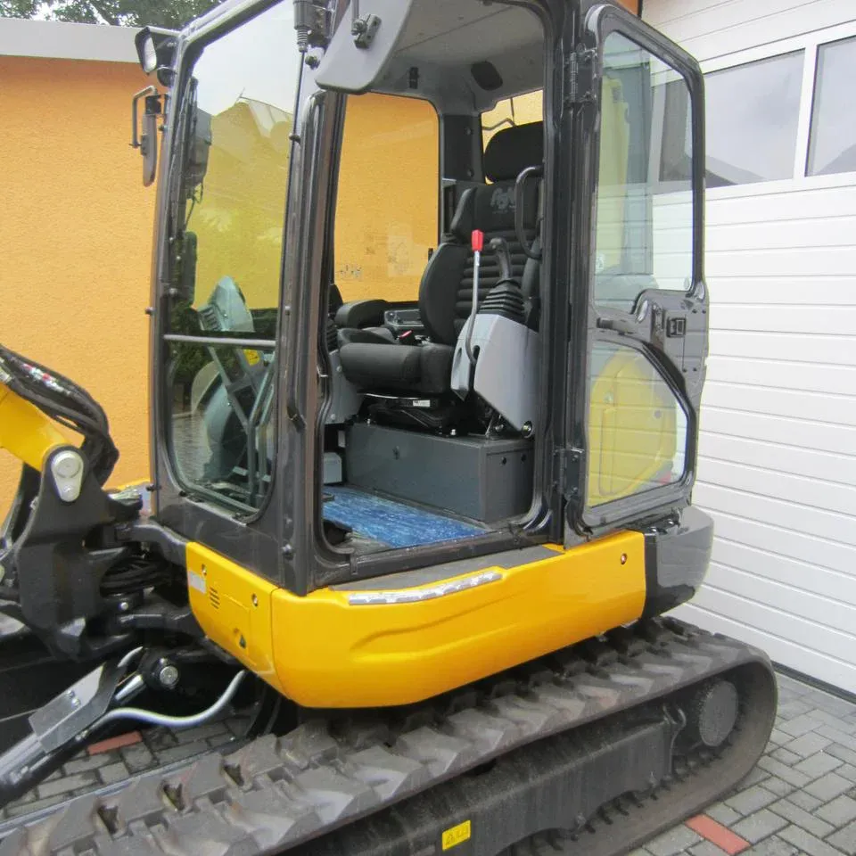 Industrie-Sitze für Raupen & Bagger
