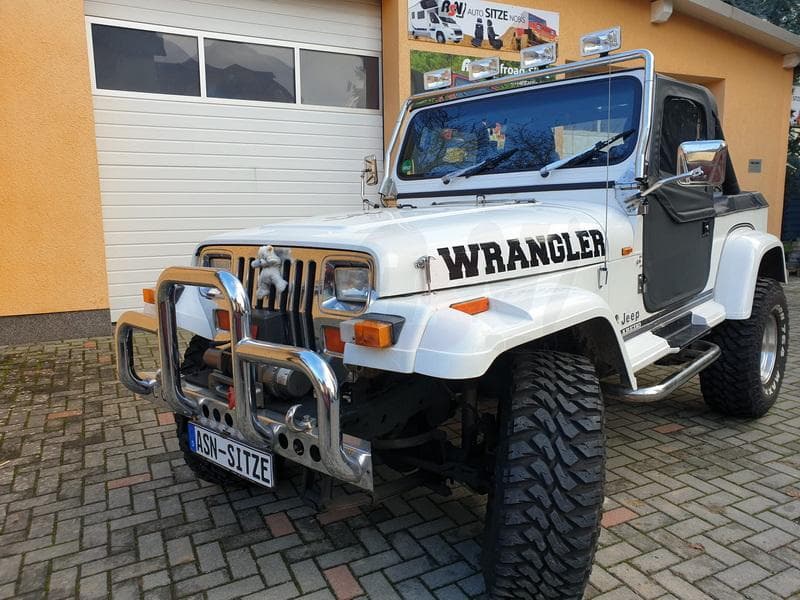 Jeep Wrangler YS